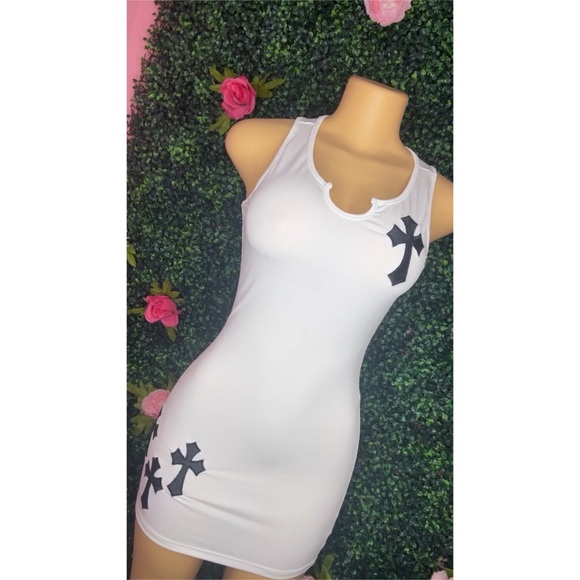 Dresses & Skirts - “ hearts dress “